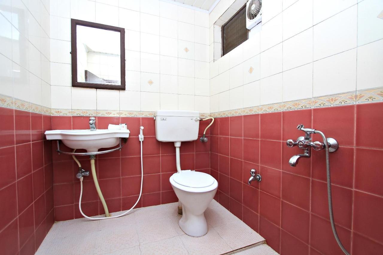 אוטי Hotel Pratham International מראה חיצוני תמונה